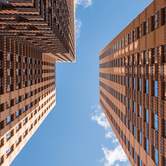 Block Management for Small Blocks: Do You Really Need a Managing Agent?